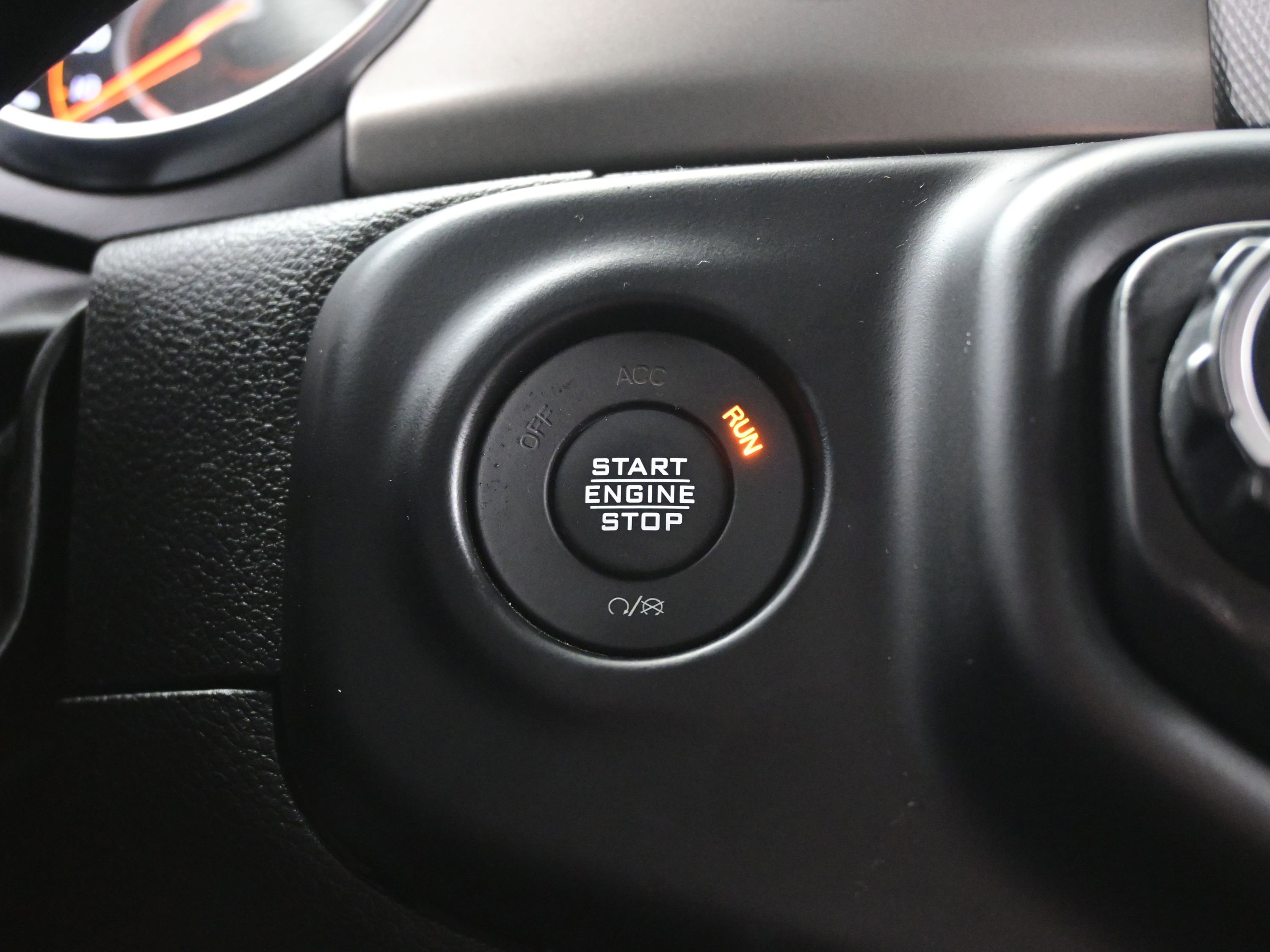 Used 2023 Jeep Wrangler Sport image 22