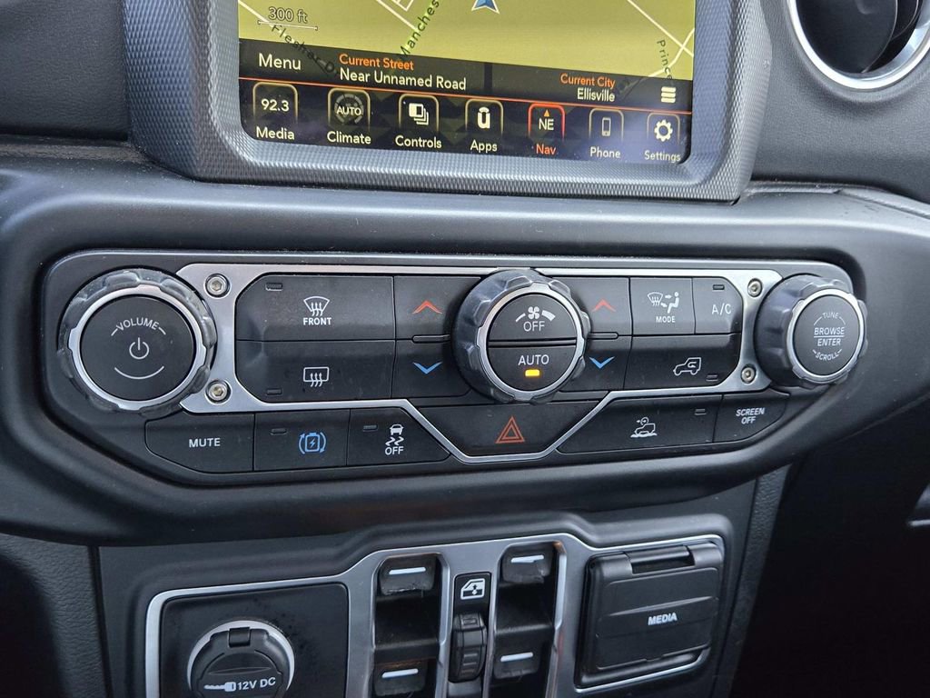 Used 2021 Jeep Wrangler Unlimited Sahara image 32