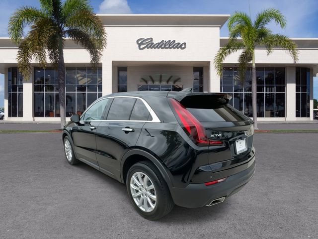 Certified 2022 Cadillac XT4 Luxury w/ Driver Awareness Package image 10