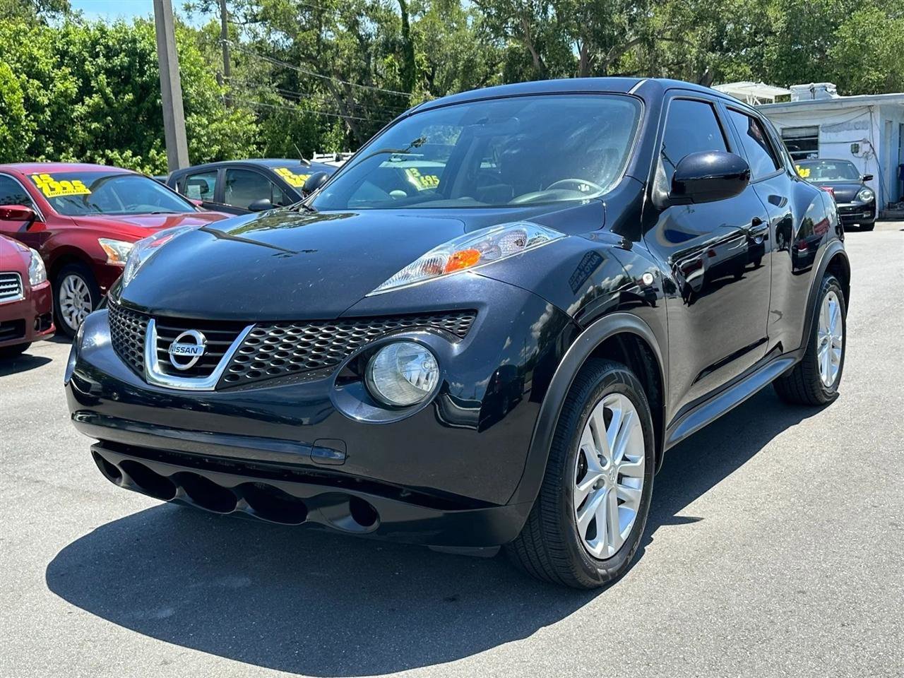Used 2014 Nissan Juke S FWD image 27