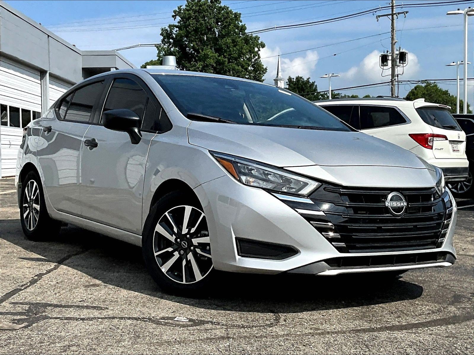 Used 2025 Nissan Versa S w/ S Plus Package FWD image 2