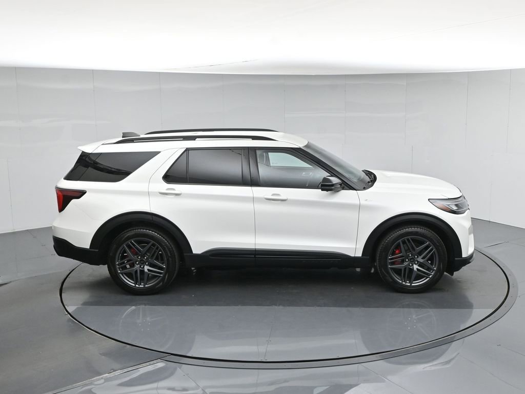 Used 2025 Ford Explorer ST-Line w/ Premium Package RWD image 43