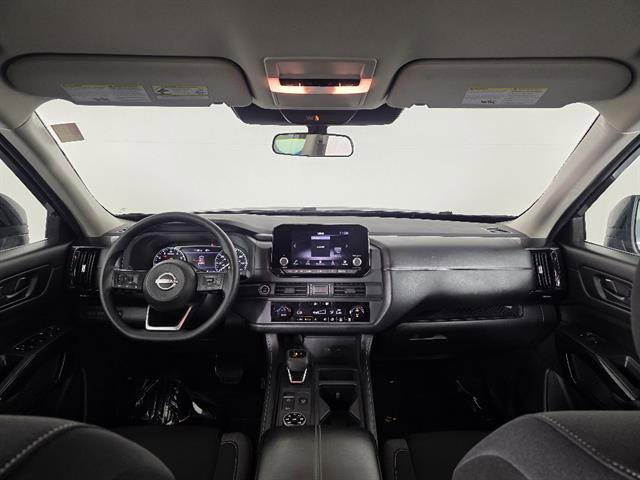 Used 2024 Nissan Pathfinder S AWD/4WD image 31