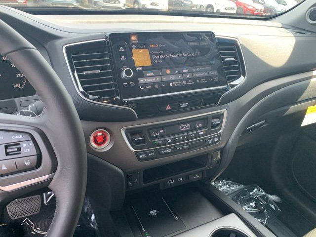 Certified 2025 Honda Ridgeline RTL image 14