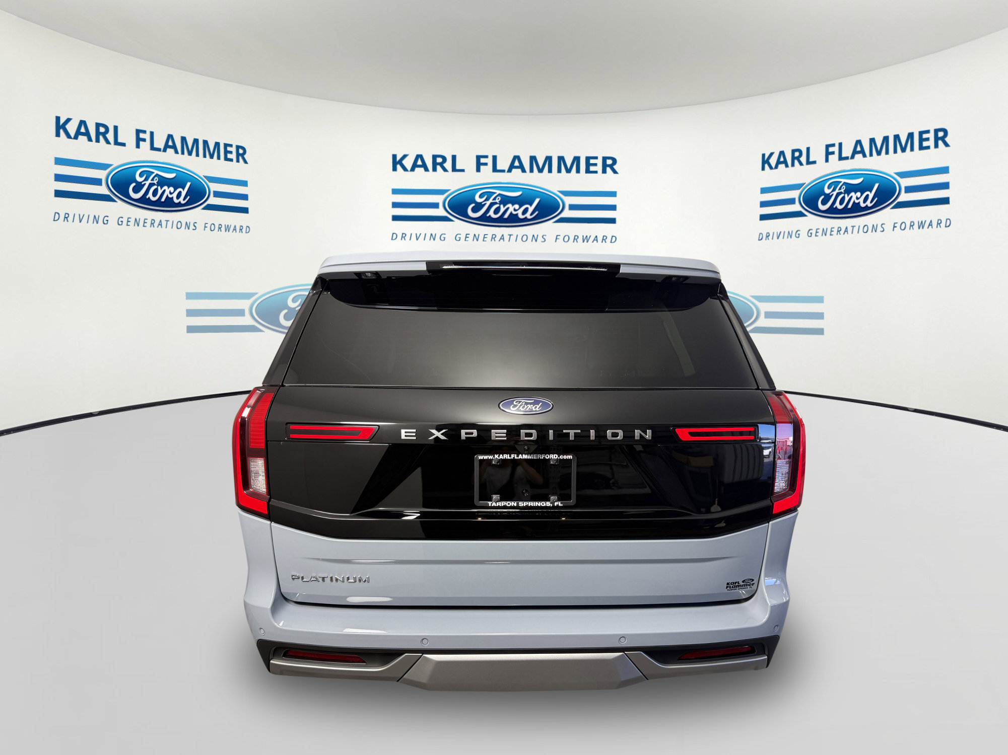 New 2026 Ford Expedition Platinum w/ Driver's Package AWD/4WD image 4
