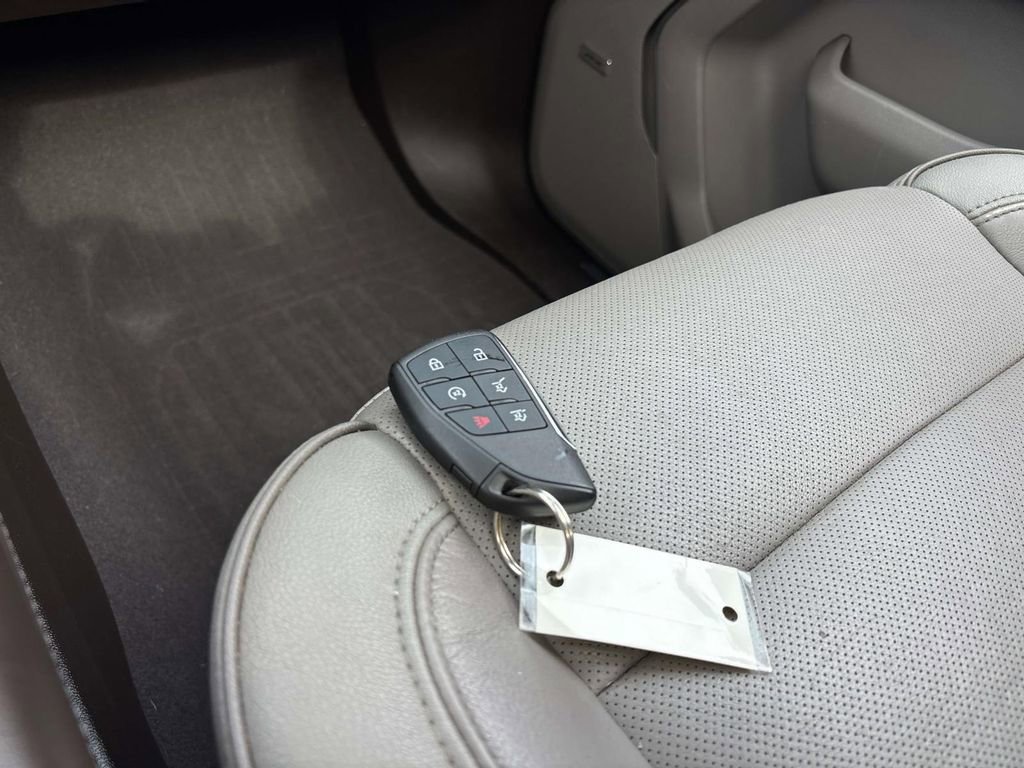 Used 2021 GMC Yukon SLT w/ SLT Premium Package image 28