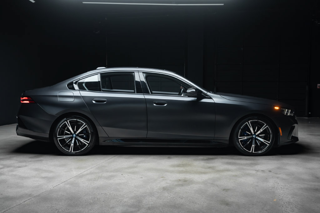 Used 2024 BMW i5 M60 w/ Premium Package AWD/4WD image 13