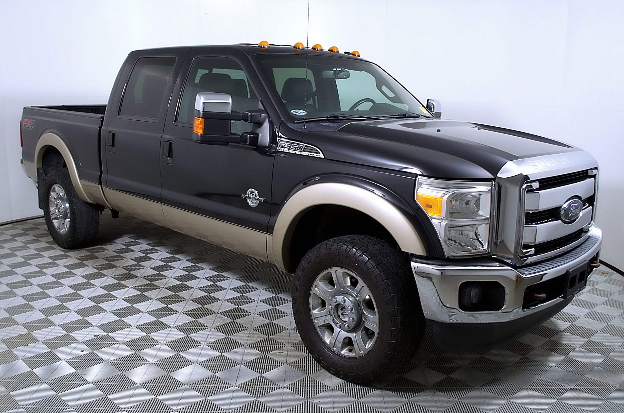 Used 2012 Ford F350 Lariat w/ Chrome Pkg image 6