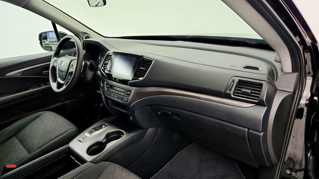 Used 2023 Honda Ridgeline Sport image 24