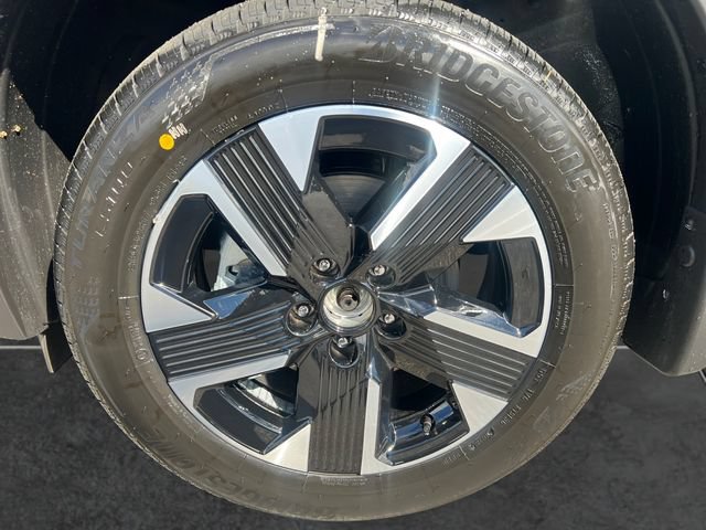 New 2026 Nissan Kicks SV AWD/4WD image 9