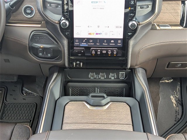 Used 2025 RAM 3500 Longhorn image 18