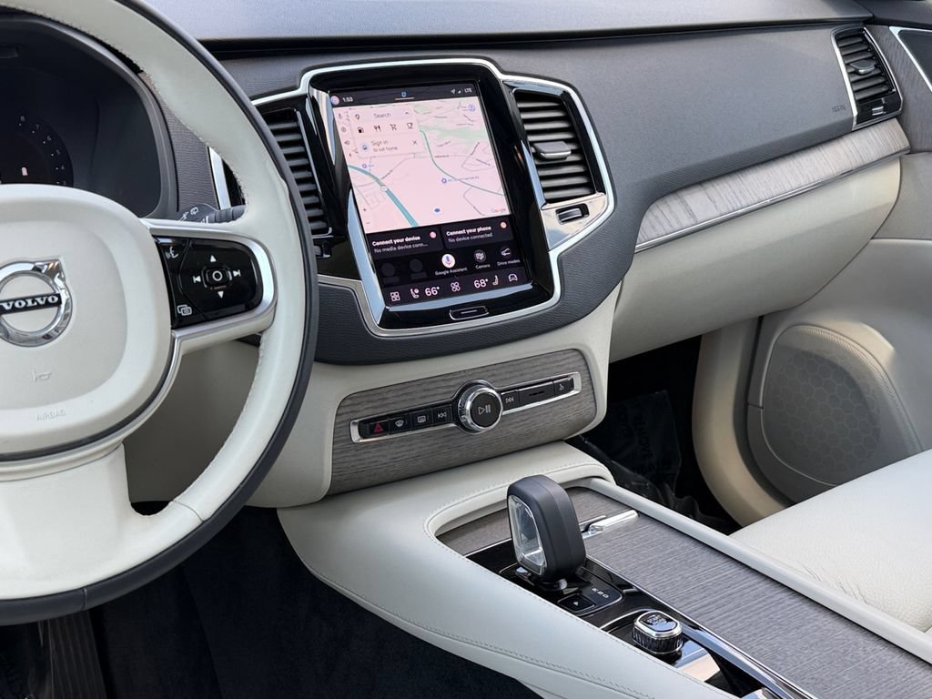 Certified 2023 Volvo XC90 B6 Plus AWD/4WD image 14