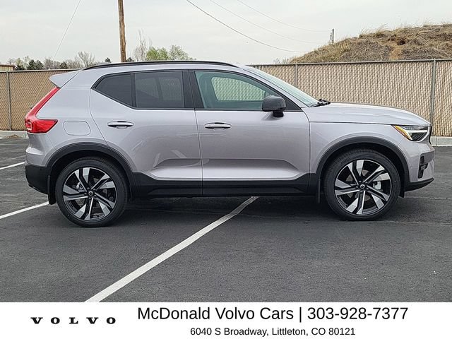 New 2026 Volvo XC40 B5 Ultra w/ Climate Package AWD/4WD image 9