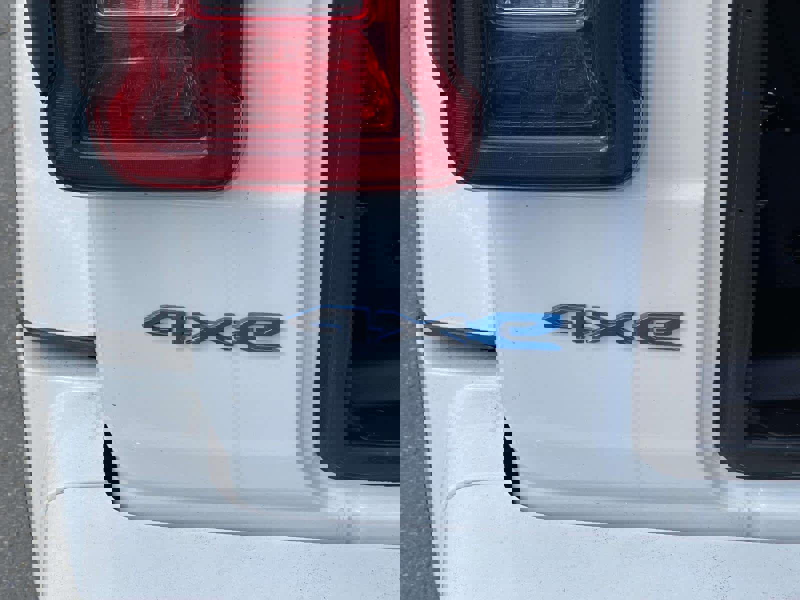 Used 2024 Jeep Wrangler High Altitude image 26