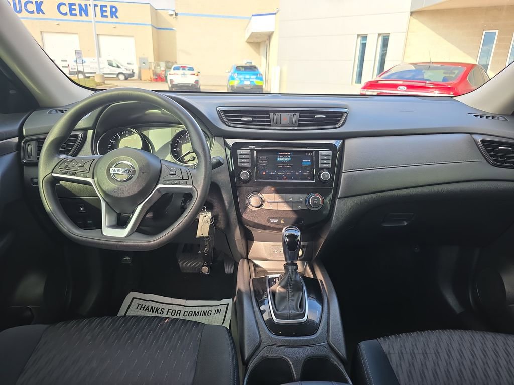 Used 2018 Nissan Rogue S image 21