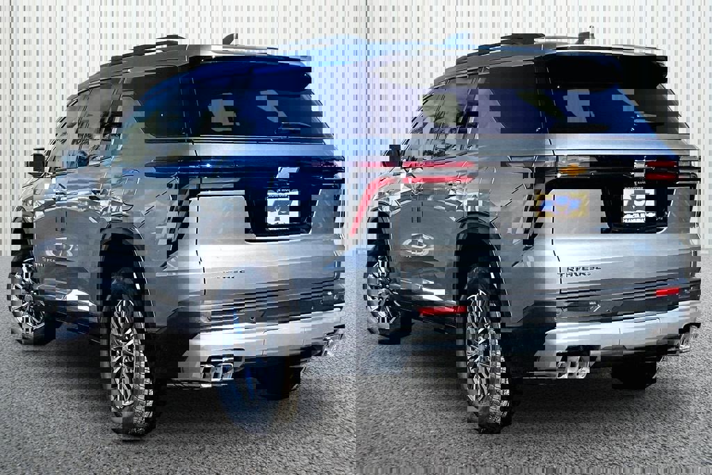 New 2026 Chevrolet Traverse LT w/ Driver Confidence Package image 7