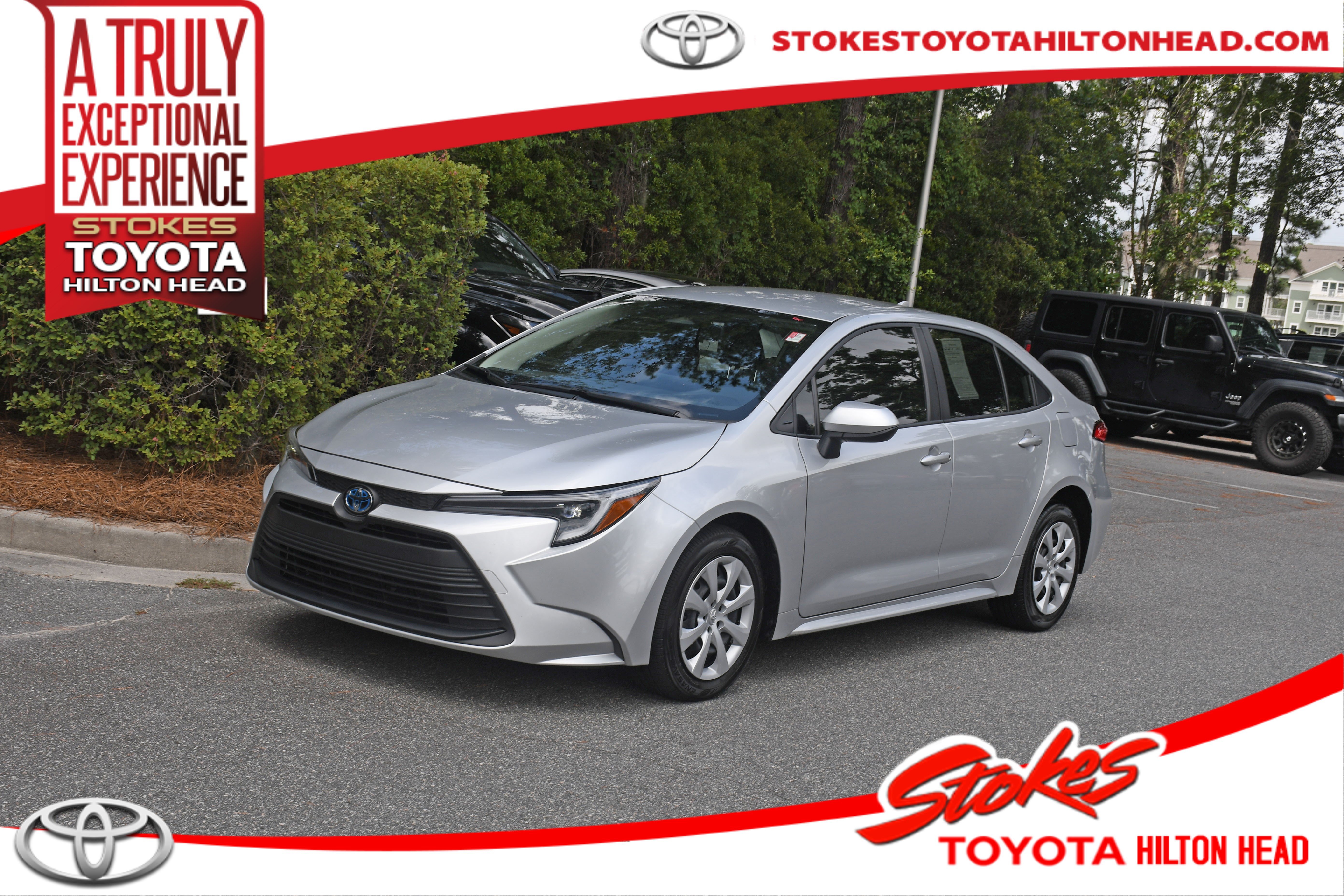 Certified 2025 Toyota Corolla LE FWD image 1