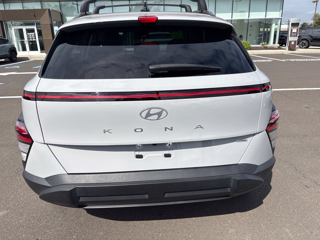 Certified 2024 Hyundai Kona SEL w/ Convenience Package AWD/4WD image 6