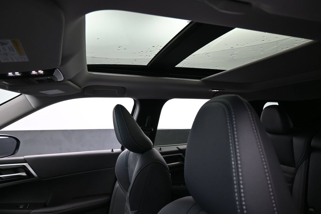New 2026 Mitsubishi Outlander SE FWD image 11