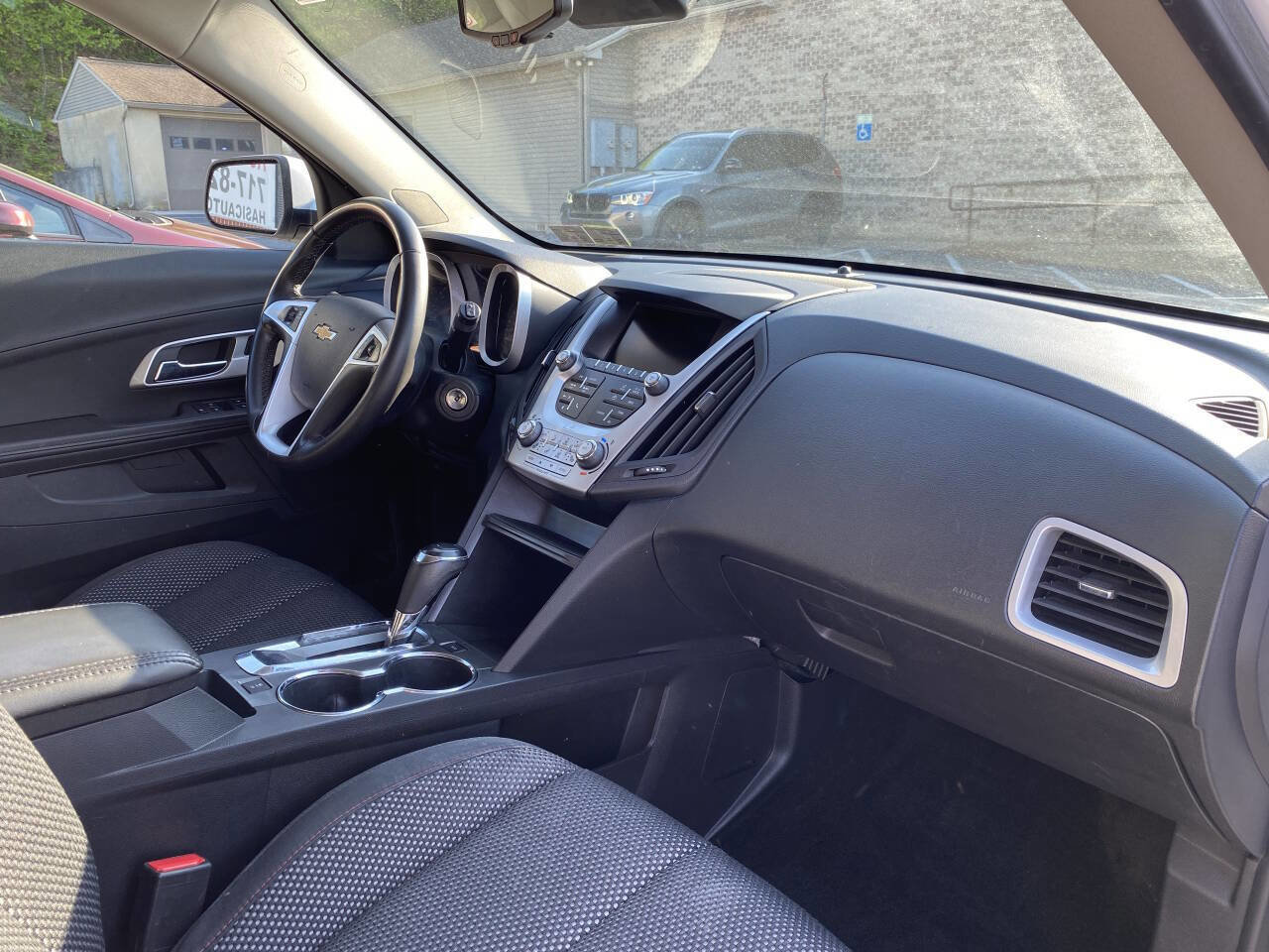 Used 2017 Chevrolet Equinox LT w/ Convenience Package AWD/4WD image 17