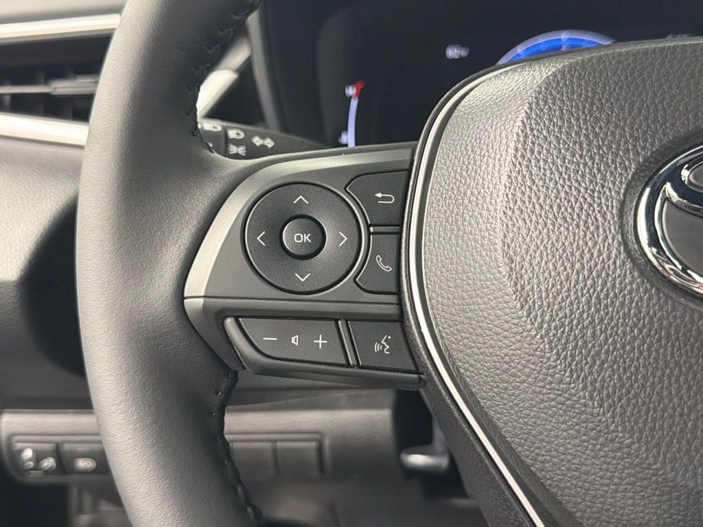 Certified 2026 Toyota Corolla SE FWD image 25