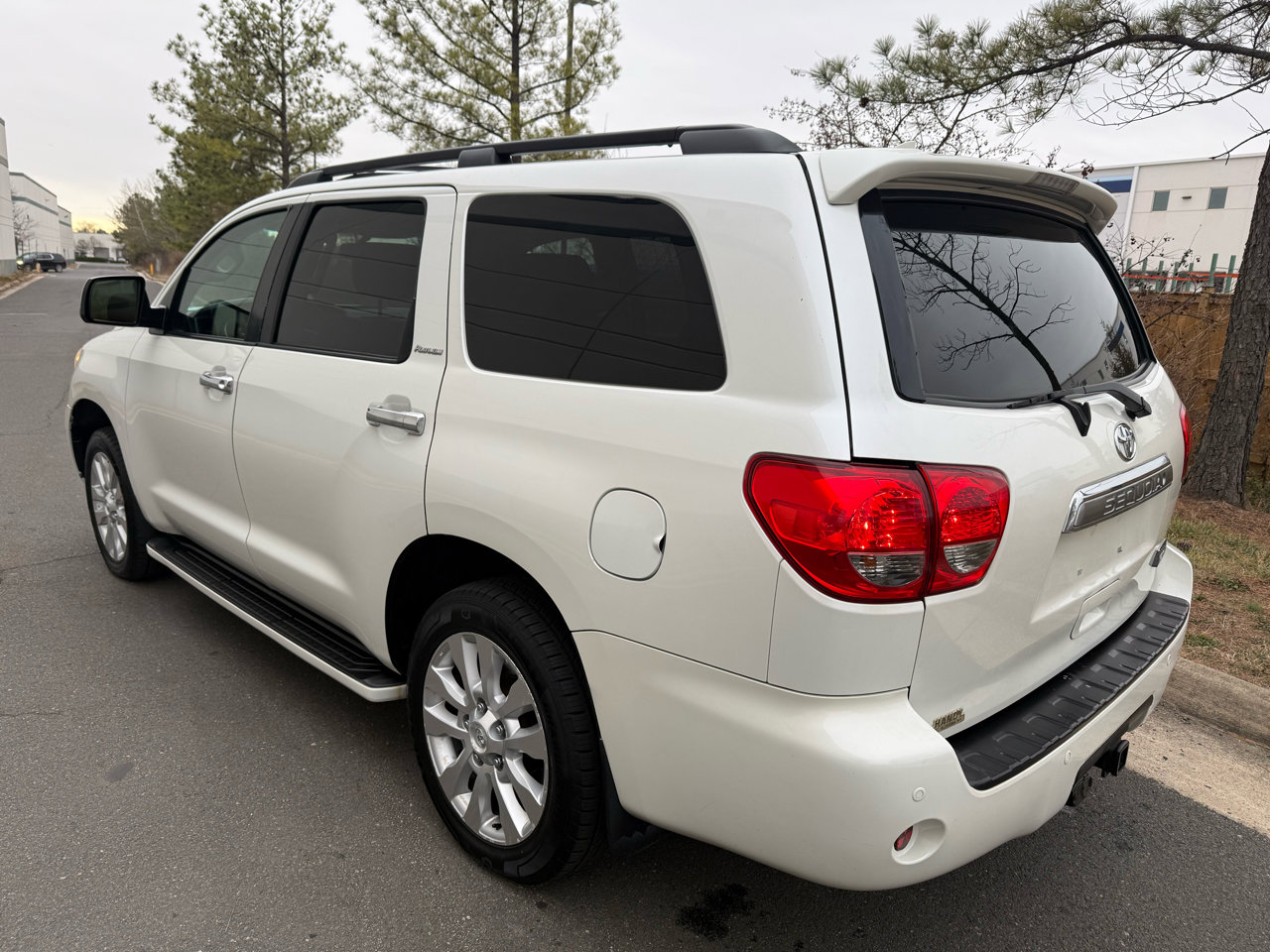 Used 2012 Toyota Sequoia Platinum image 3