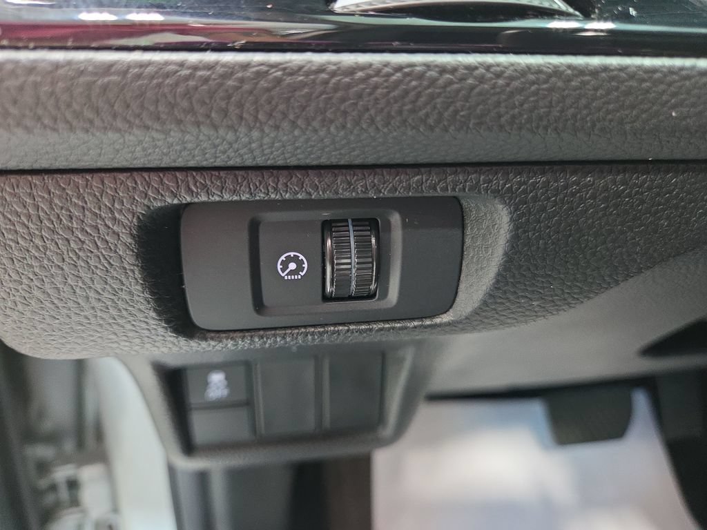 Used 2025 Honda Civic LX image 29