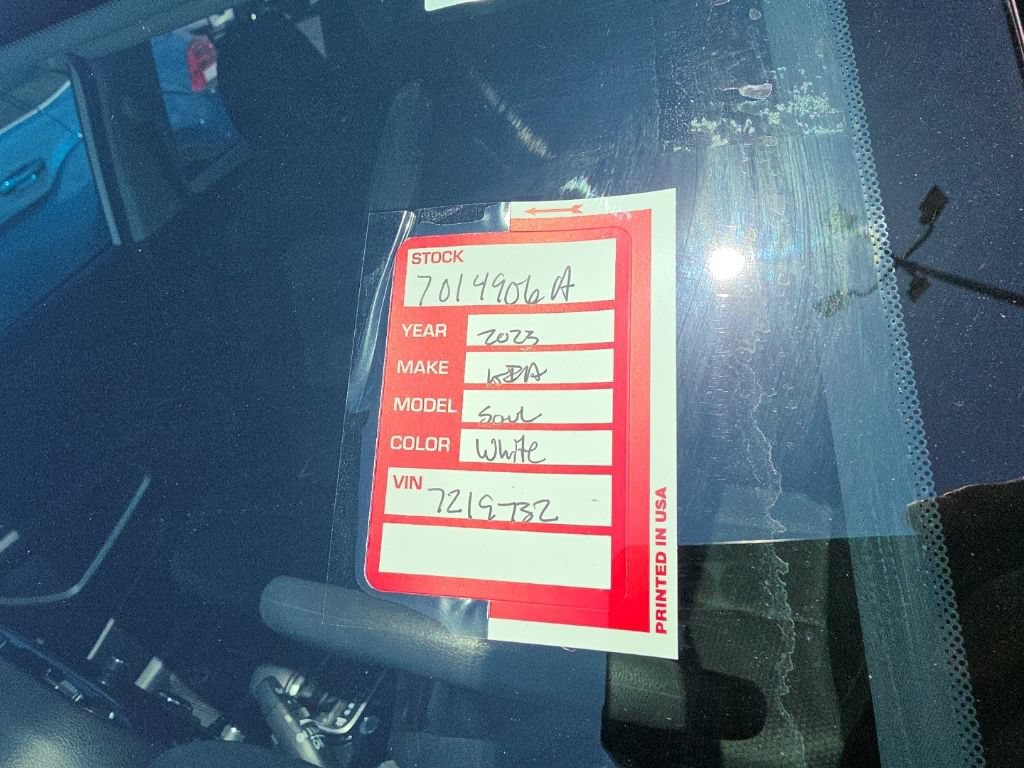 Certified 2024 Kia Soul S FWD image 9