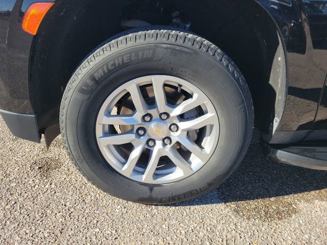 Used 2024 Chevrolet Suburban LT image 27