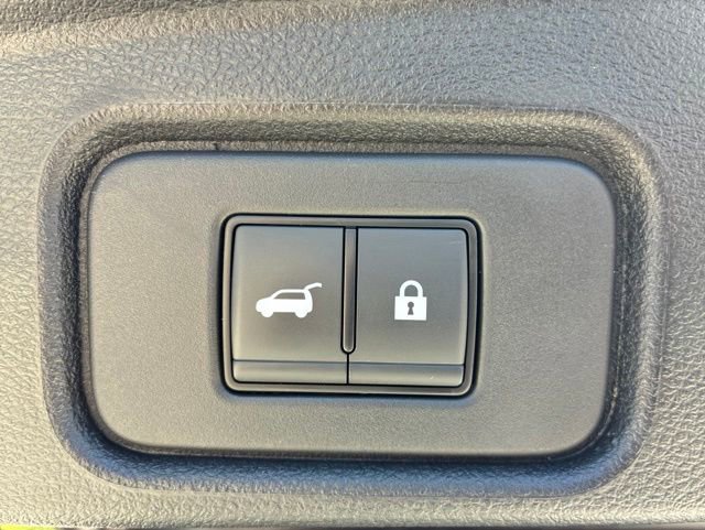 Used 2025 Nissan Pathfinder SL w/ SL Premium Package AWD/4WD image 10