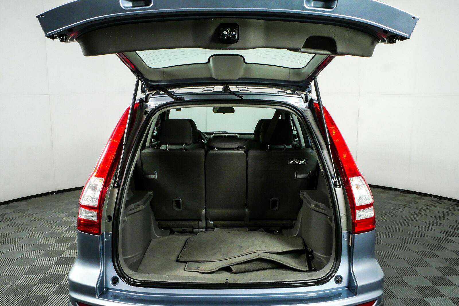 Used 2010 Honda CR-V LX image 26