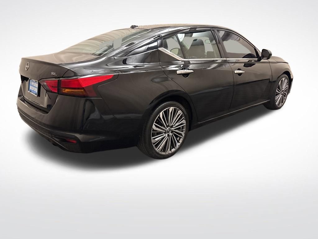 Used 2023 Nissan Altima 2.5 SL FWD image 5