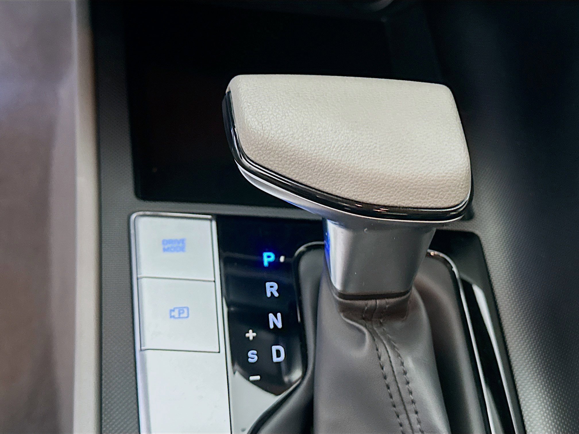 Used 2023 Hyundai Elantra SEL image 24