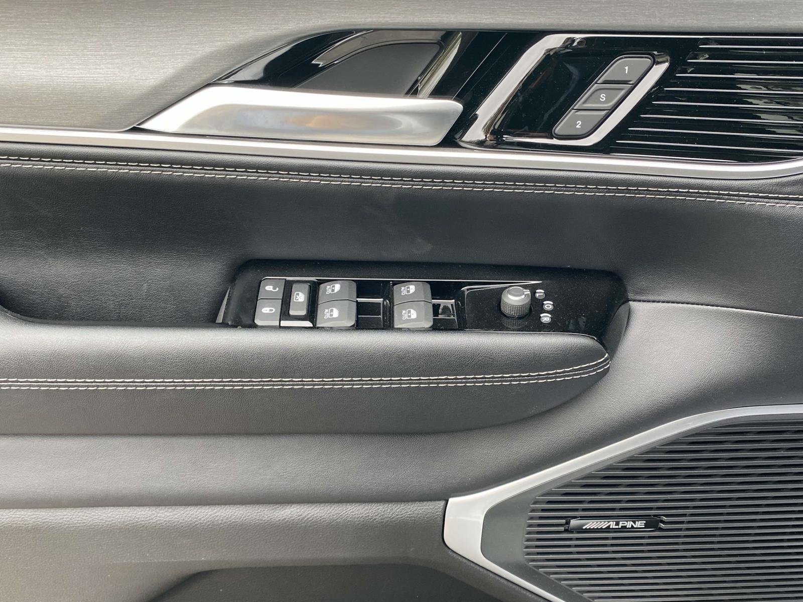 New 2025 Jeep Wagoneer Series II image 20