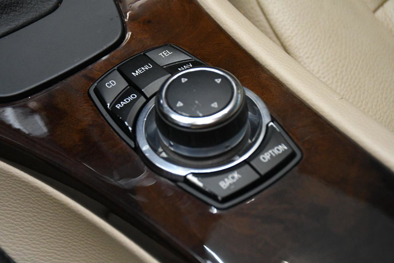 Used 2011 BMW 335i Coupe image 24