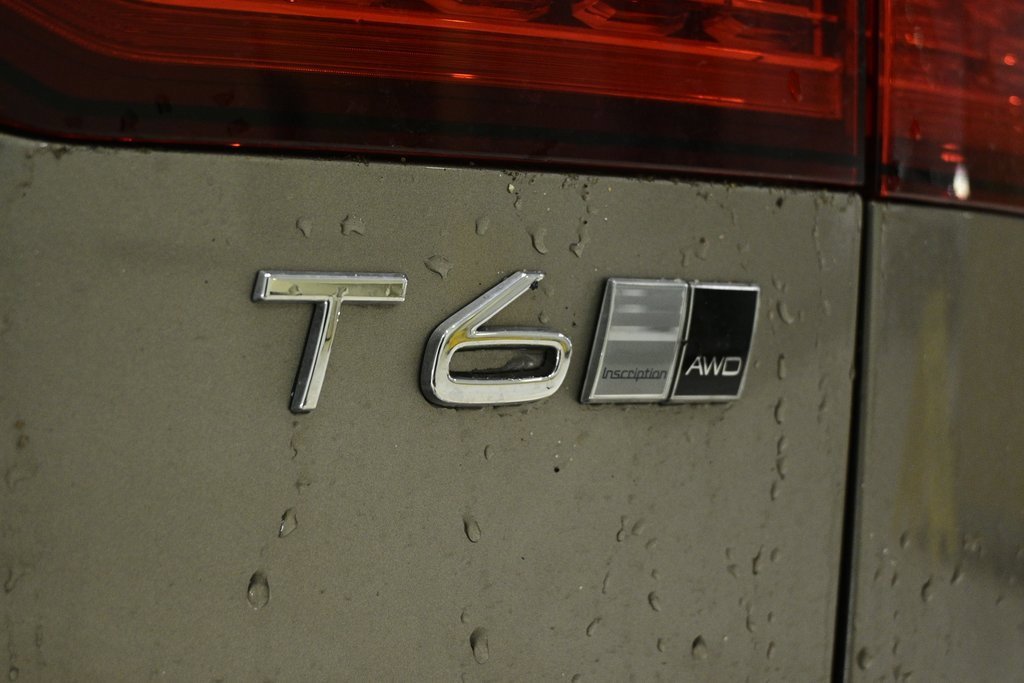 Used 2019 Volvo V60 T6 Inscription image 23