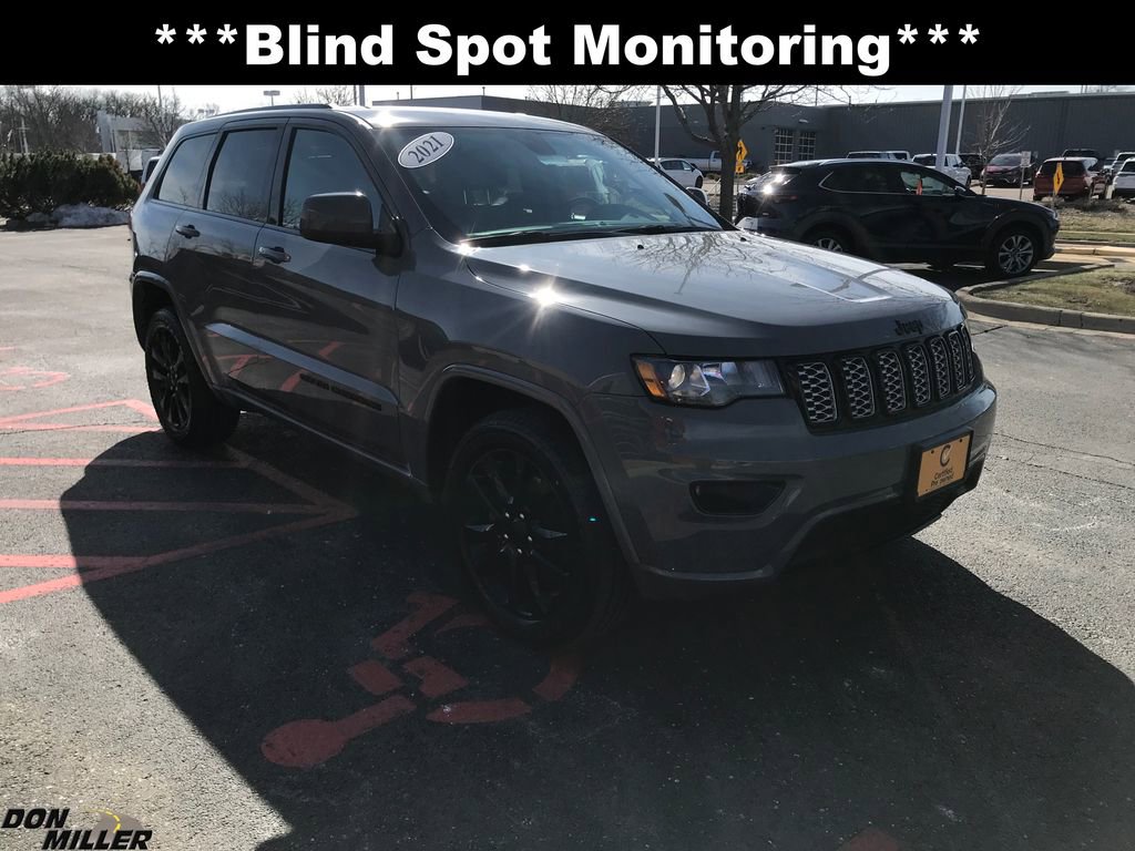 Used 2021 Jeep Grand Cherokee Laredo X image 3