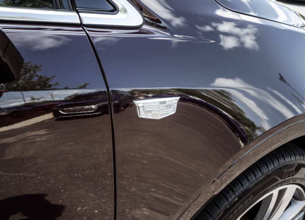 Used 2021 Cadillac XT5 Premium Luxury AWD/4WD image 4