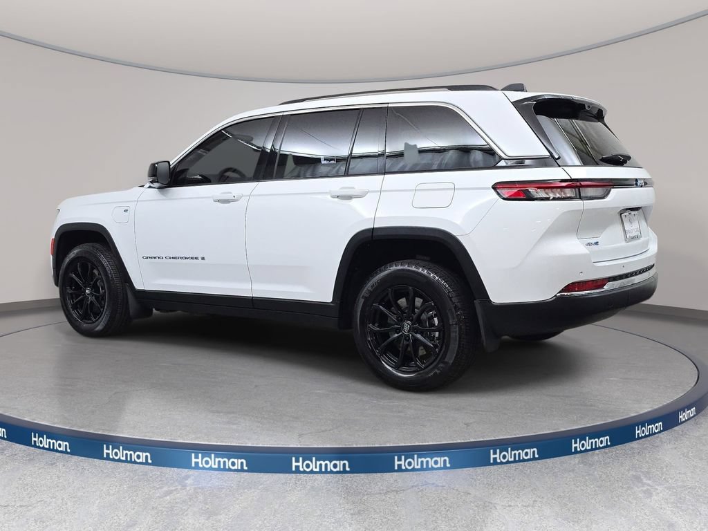 Used 2022 Jeep Grand Cherokee Limited 4xe w/ Luxury Tech Group II AWD/4WD image 8
