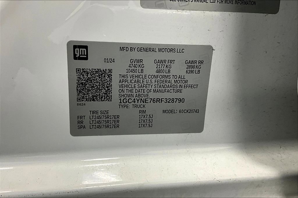 Used 2024 Chevrolet Silverado 2500 LT image 44