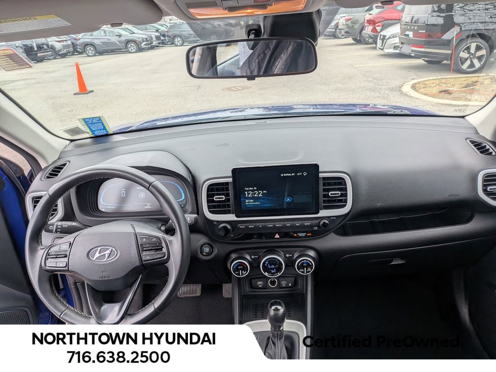 Certified 2023 Hyundai Venue Limited w/ Cargo Package image 7