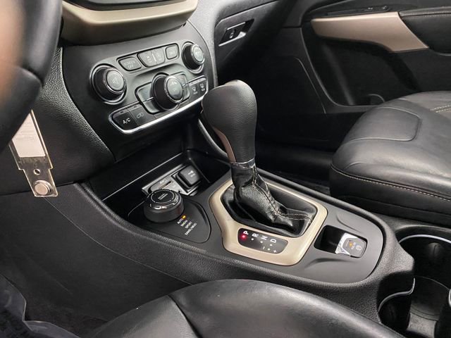 Used 2017 Jeep Cherokee Latitude w/ True North Edition image 25