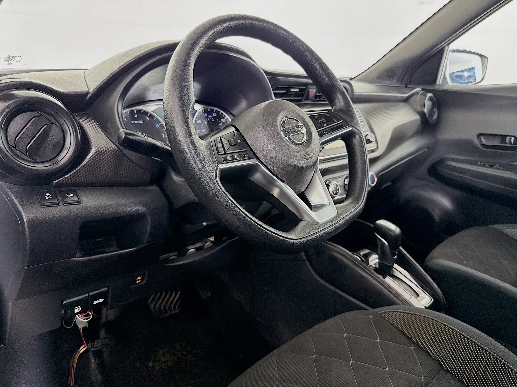 Used 2019 Nissan Kicks S FWD image 22