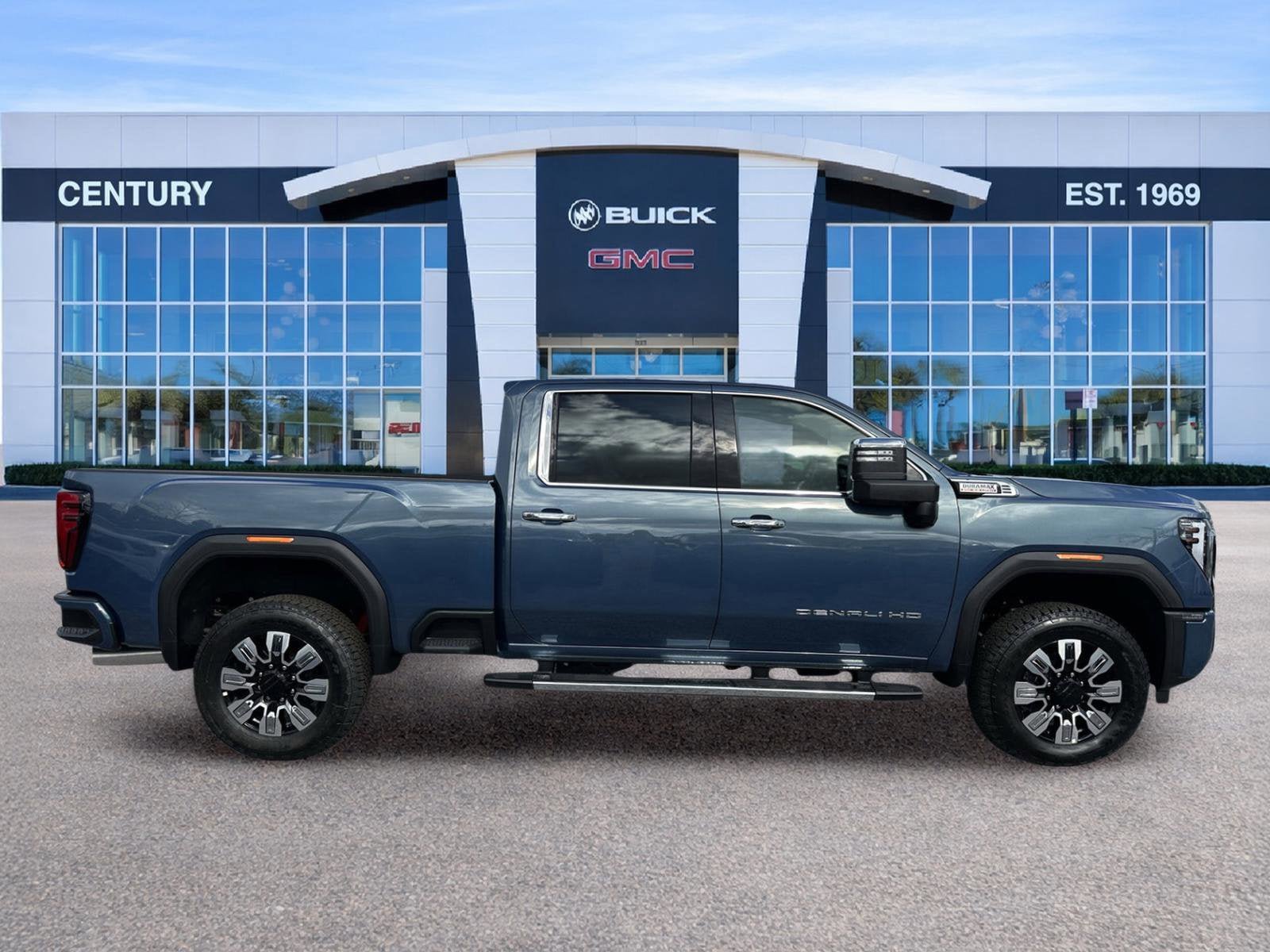 New 2026 GMC Sierra 2500 Denali w/ Denali Reserve Package image 3