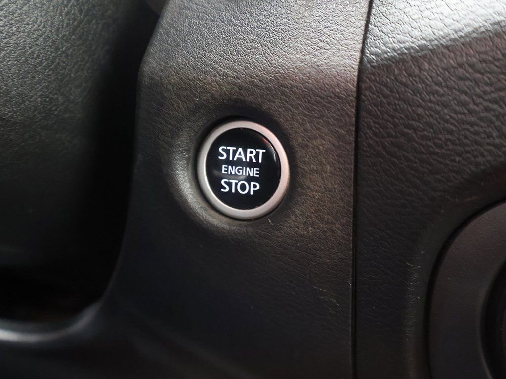 Used 2024 Nissan Frontier PRO-4X w/ Off-Road Protection Package image 36