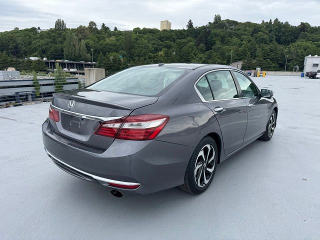 Used 2017 Honda Accord EX image 7