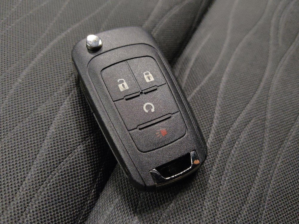 Used 2015 Buick Encore Convenience FWD image 32