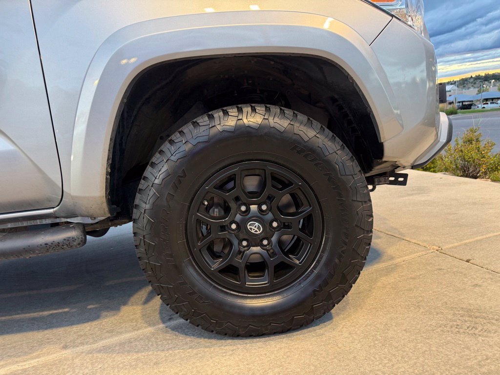 Used 2019 Toyota Tacoma SR5 AWD/4WD image 29