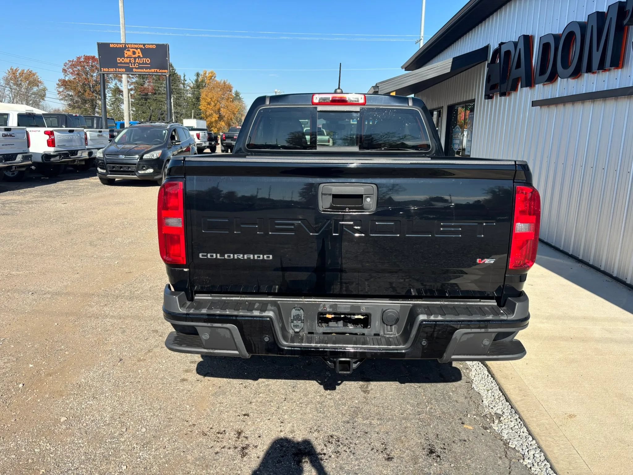 Used 2021 Chevrolet Colorado Z71 w/ Z71 Midnight Edition AWD/4WD image 4