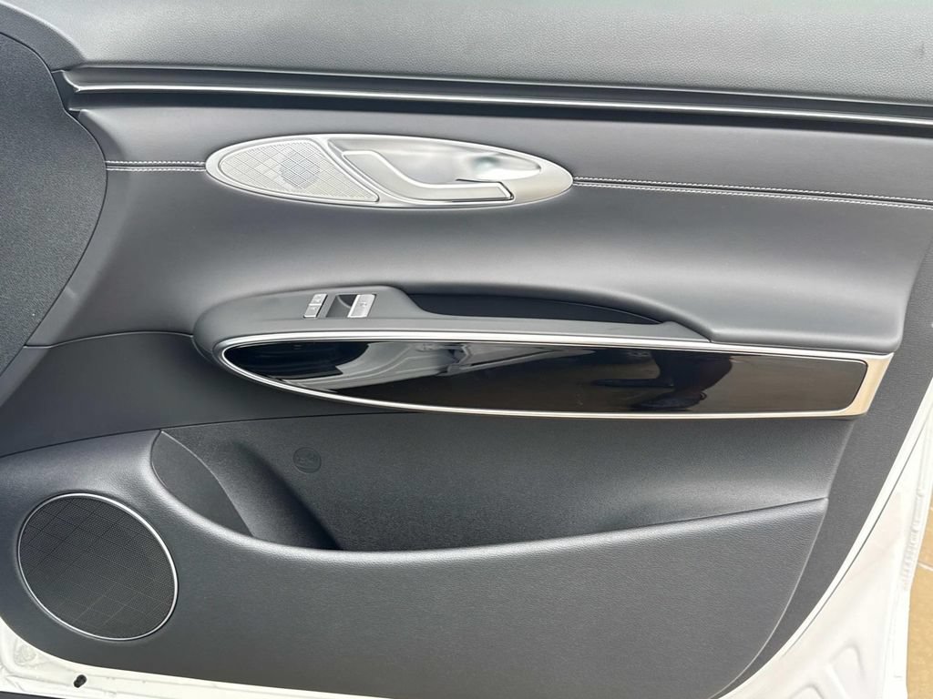 New 2026 Genesis GV70 2.5T AWD/4WD image 15